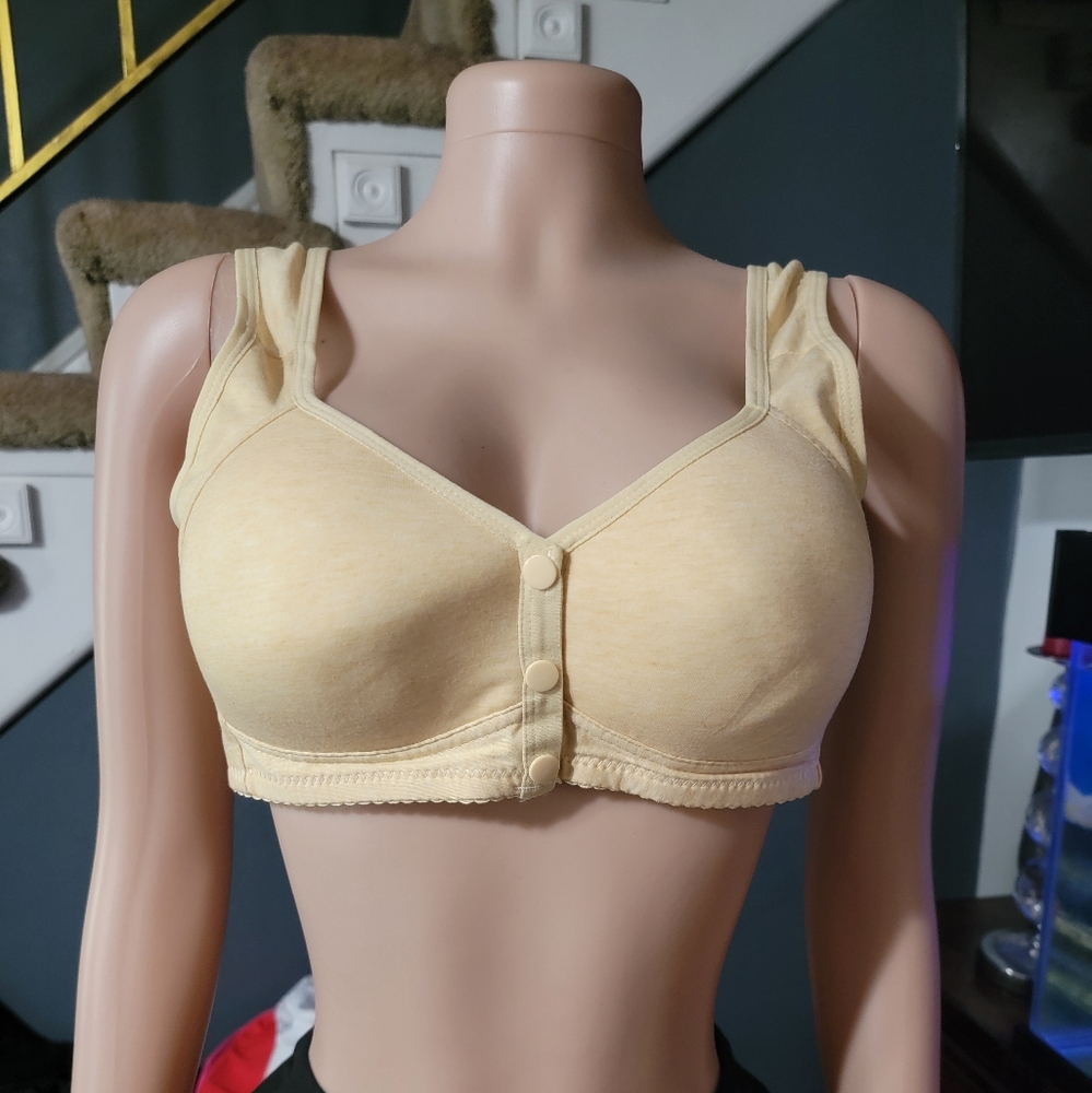 Elegant Cream Front-Closure Bra